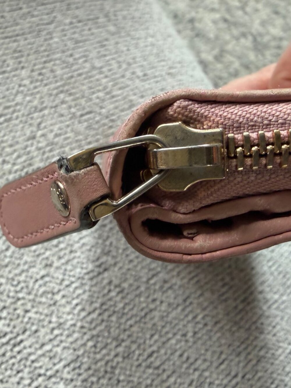 Gucci Long Pink Zippy Vintage Leather Wallet 7.5"x4" - Picture 6 of 14